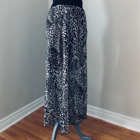 Vamp Dress - Picture 4 of 6